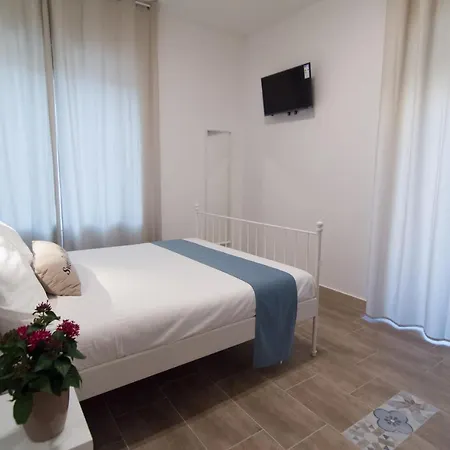 Raudino Πανσιόν Συρακούσες